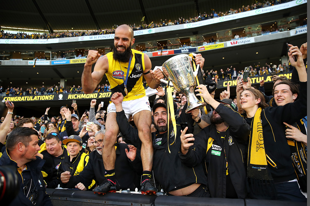 开云体育APP下载关于赛地聚焦——NBA季后赛国际比赛日热度飙升，费耶诺德战术微调，底气十足，细节决定成败的信息